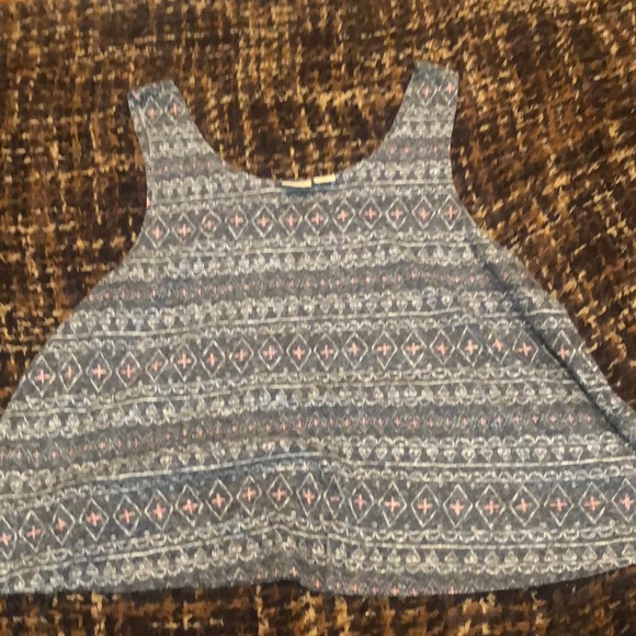 Tank - Picture 2 of 2